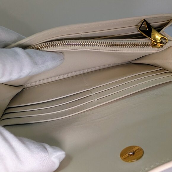 Bottega Veneta Cream Leather Intrecciato Knot Closure Flap Wallet - Picture 11 of 14